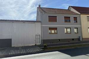 teilsanierter Vierseitenhof mit großem Grundstück und Gartenidylle – Hauptstraße 84, 99887 Hohenkirchen – Vorschaubild 1