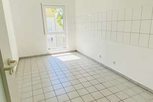 Schicke 2 Zimmer Wohnung mit Einbauküche und großem Balkon! – Porsestr. 8, 39104 Buckau, Magdeburg – Vorschaubild 6