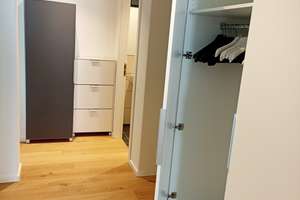 Möbl. Apartment, ruhig, all-inclusive, WLAN /  furnished, central, quiet – Schmellerstr., Nahe U3 + U6 0, 80337 Am Schlachthof, München – Vorschaubild 11