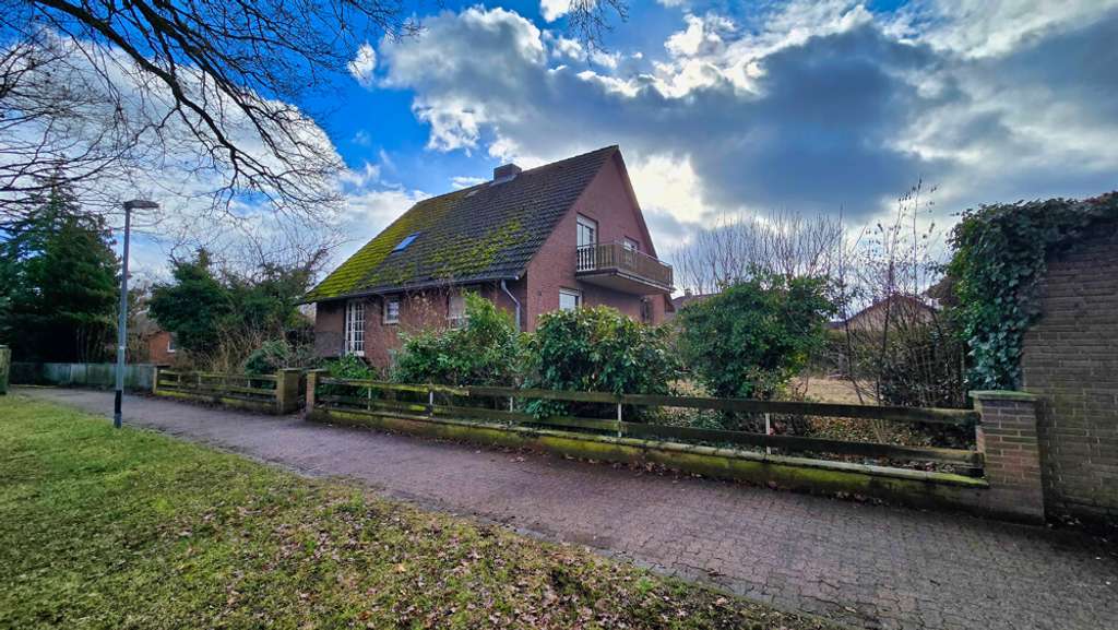 Immobilie in Nienhagen - Freistehendes Einfamilienhaus in Papenhorst: 148 m² Wohnfläche, 5,5 Zimmer, Garage, großer Garten! - Bild 1