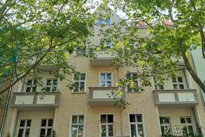Charmante möblierte 1,5-Zimmer-Dachgeschosswohnung im schönen Weitlingkiez
