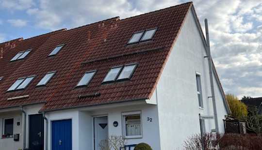 Bild von Reihen-Eckhaus in Hahndorf aus Baujahr 2002 mit Garage