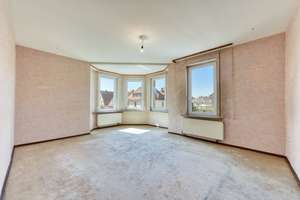 +++ helle & sonnige Altbau-Etage - 2.OG ohne Balkon - modernisierungsbedürftig - inkl. Carport +++ – Brackenheimer Straße 50, 70435 Zuffenhausen-Mitte, Stuttgart – Vorschaubild 3