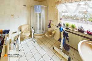 Einfamilienhaus mit drei Garagen und großem Grundstück in Gummersbach-Berghausen – Oberbergischer Kreis – Vorschaubild 15