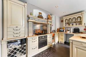 Property thumbnail 11