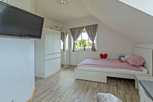 Exklusiver Rückzugsort: Haus mit Pool & unverbaubarem Burgblick – Die vollständige Adresse der Immobilie erhältst du vom Anbieter., 56651 Niederdürenbach – Vorschaubild 11