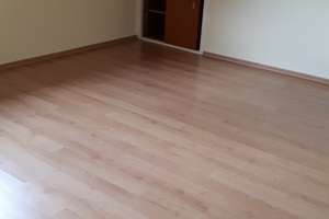 Schöne 2,5-Zimmer Mansardenwohnung mit Einbauküche – Kelheimer Str. X, 51103 Höhenberg, Köln – Vorschaubild 9