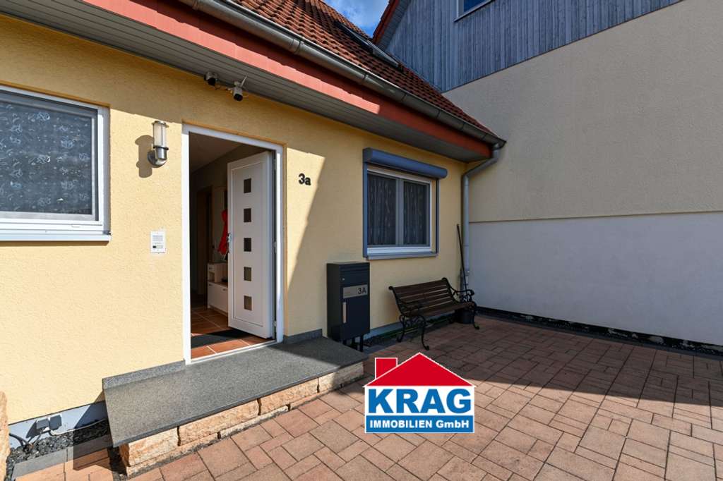 Immobilie in Weimar (Lahn) - ++ KRAG Immobilien ++ Kompaktes Familienhaus mit Terrasse, Freisitz, Garten und viel Nutzfläche - Bild 0