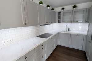 Außergewöhnliche, barrierefreie 4,5-Zimmer-Wohnung mit zwei Balkonen und beeindruckender Aussicht – Die vollständige Adresse der Immobilie erhältst du vom Anbieter., 75365 Calw – Vorschaubild 4