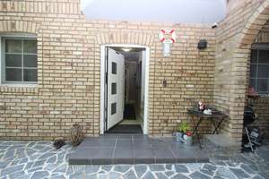 Viel Platz für die ganze Familie
Modernes Einfamilienhaus in Ockenfels mit Garten und Garage – Die vollständige Adresse der Immobilie erhältst du vom Anbieter., 53545 Ockenfels – Vorschaubild 3