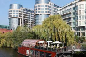 Möblierte 2 Zimmer Wohnung im Stuckaltbau, nahe Tiergarten & Spreeufer - verkehrsgünstig - 3.OG – Kirchstraße 21, 10557 Moabit, Berlin – Vorschaubild 3