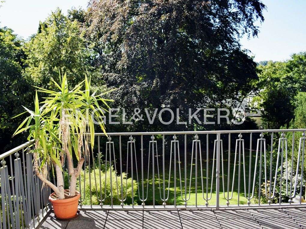 Immobilie in Kreuztal - Historische & denkmalgeschützte Jugendstilvilla mit Parkanlage - Bild 4