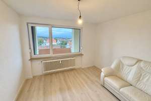 Bezugsfreie 2-Zimmer-Wohnung mit Einbauküche, Balkon & TG-Stellplatz Nürnberg-Herpersdorf – Plattenäckerweg 18, 90455 Kornburg, Worzeldorf, Nürnberg – Vorschaubild 4