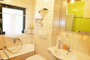 Über den Dächern: 2-Zimmer-Maisonette-Wohnung mit Balkon und TG-Stellplatz Nähe Schlossplatz – Die vollständige Adresse der Immobilie erhältst du vom Anbieter., 96450 Mitte, Coburg – Vorschaubild 9