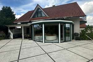 Exklusives Einfamilienhaus mit Wintergarten in Augustdorf zu verkaufen! – Die vollständige Adresse der Immobilie erhältst du vom Anbieter., 32832 Augustdorf – Vorschaubild 1