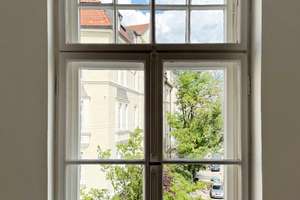 Baudenkmal klassische 3 Zimmer-Altbauwohnung mit Balkon / historischem Fischgrätparkett - bezugsfrei – Die vollständige Adresse der Immobilie erhältst du vom Anbieter., 81371 Sendlinger Feld, München – Vorschaubild 25