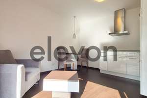 Moderne 1-Zimmer-Wohung mit Möblierung