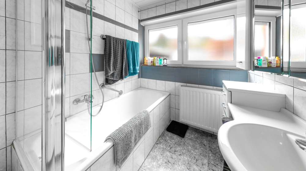 Immobilie in Enkenbach-Alsenborn - Teilvermietetes Zweifamilienhaus in sehr beliebtem Wohnviertel - Bild 3