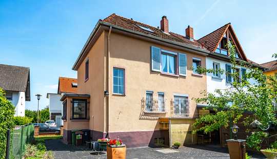 Bild von Maintal-Dörnigheim: Sanierungsbedürftige Doppelhaushälfte mit tollem Grundstück in ruhiger Wohnlage