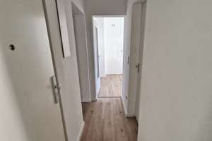 St. Peter ! 2-Zi.-Altbau-Whg., 40 m², Laminat, ohne Balkon, im 2.OG ohne Aufzug – Die vollständige Adresse der Immobilie erhältst du vom Anbieter., 90478 Glockenhof, Nürnberg – Vorschaubild 6
