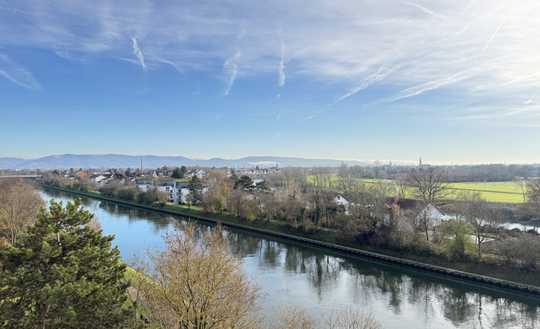 2-Zimmer Wohnung mit Traumblick und Balkon in Ilvesheim