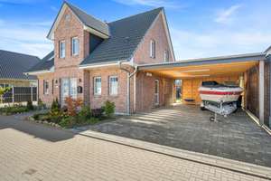 Energieeffizientes Kapitänshaus mit Dachterrasse in ruhiger Lage von Laboe – Die vollständige Adresse der Immobilie erhältst du vom Anbieter., 24235 Laboe – Vorschaubild 2