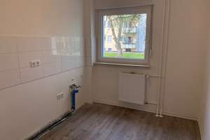 Renovierte 3-Zimmer-Wohnung mit Balkon – Hinter den Ellern 30, 28309 Hemelingen (Ortsteil), Bremen – Vorschaubild 3
