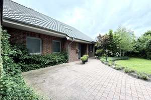 * Haus zur Miete * Baujahr 2007 * großer Garten * 6 Zimmer  * Garage * Top Raumaufteilung * 2 Bäder  – 26810 Westoverledingen – Vorschaubild 4