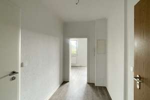 Schöne 4-Zimmer-Wohnung in Jena-Lobeda ab August verfügbar! – Richard-Zimmermann-Str. 1, 7747 Neulobeda, Jena – Vorschaubild 10