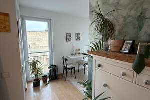 Moderne helle 1,5 - Zimmer Wohnung mit Balkon und herrlicher Aussicht zentral in Freiburg-Rieselfeld – 79111 Rieselfeld, Freiburg im Breisgau – Vorschaubild 6