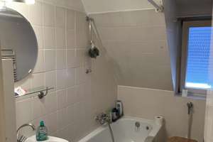 Zwischen Feld, Wald und Stadt: 2-Zimmer-Küche-Bad: Dachgeschosswohnung in Handschuhsheim – Angelweg 2, 69121 Handschuhsheim, Heidelberg – Vorschaubild 5