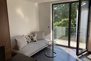 Wunderschöne möblierte 1-Zimmer Wohnung mit Balkon in absolut ruhiger Lage