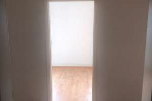 Helle 4,5-Zimmer-Wohnung im 2. OG an der Querstraße in Bochum – Querstraße 13, 44866 Wattenscheid-Mitte, Bochum – Vorschaubild 2