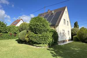 Einfamilienhaus mit gepflegtem Garten und PV‑Anlage in Lützelburg – Die vollständige Adresse der Immobilie erhältst du vom Anbieter., 86456 Gablingen – Vorschaubild 2