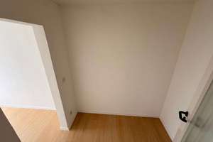 Attraktive 9-Zimmer-Wohnung mit Einbauküche in zentraler Lage von Gelsenkirchen – Fürstinnenstraße 32, 45883 Feldmark, Gelsenkirchen – Vorschaubild 22