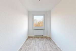Lichterhellte 4-Raum-Wohnung mit Balkon – Albert-Köhler-Str. 39, 9122 Morgenleite, Chemnitz – Vorschaubild 2