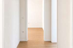 3- Zimmer Wohnung mit Zugang zur Dachterrasse – Gemarker Ufer  21, 42275 Barmen, Wuppertal – Vorschaubild 3