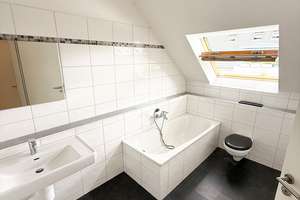 Lichtdurchflutende Maisonette-Wohnung mit Dachterrasse in Leverkusen-Schlebusch – Die vollständige Adresse der Immobilie erhältst du vom Anbieter., 51375 Schlebusch, Leverkusen – Vorschaubild 7