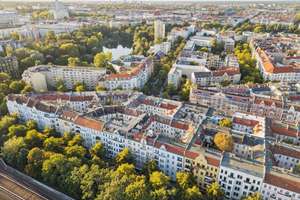 Altbautraum mit 50 m² Garten – stilvolle 3-Zimmer-Wohnung im sanierten Gründerzeithau – Die vollständige Adresse der Immobilie erhältst du vom Anbieter., 14057 Charlottenburg, Berlin – Vorschaubild 7