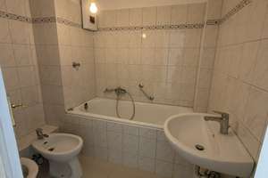 Helle, gepflegte 2 Zimmer-Wohnung mit Balkon auf Erbpacht-Grundstück im alten Teil von D-Oberkassel – Die vollständige Adresse der Immobilie erhältst du vom Anbieter., 40545 Oberkassel, Düsseldorf – Vorschaubild 14