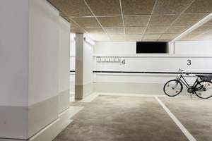Moderne citynahe EG-Wohnung mit 2 Terrassen, EBK, TG-Platz und separatem Eingang, max.  2 Personen – Siegfriedstrasse 25-27, 86152 Stadtjägerviertel, Augsburg – Vorschaubild 4