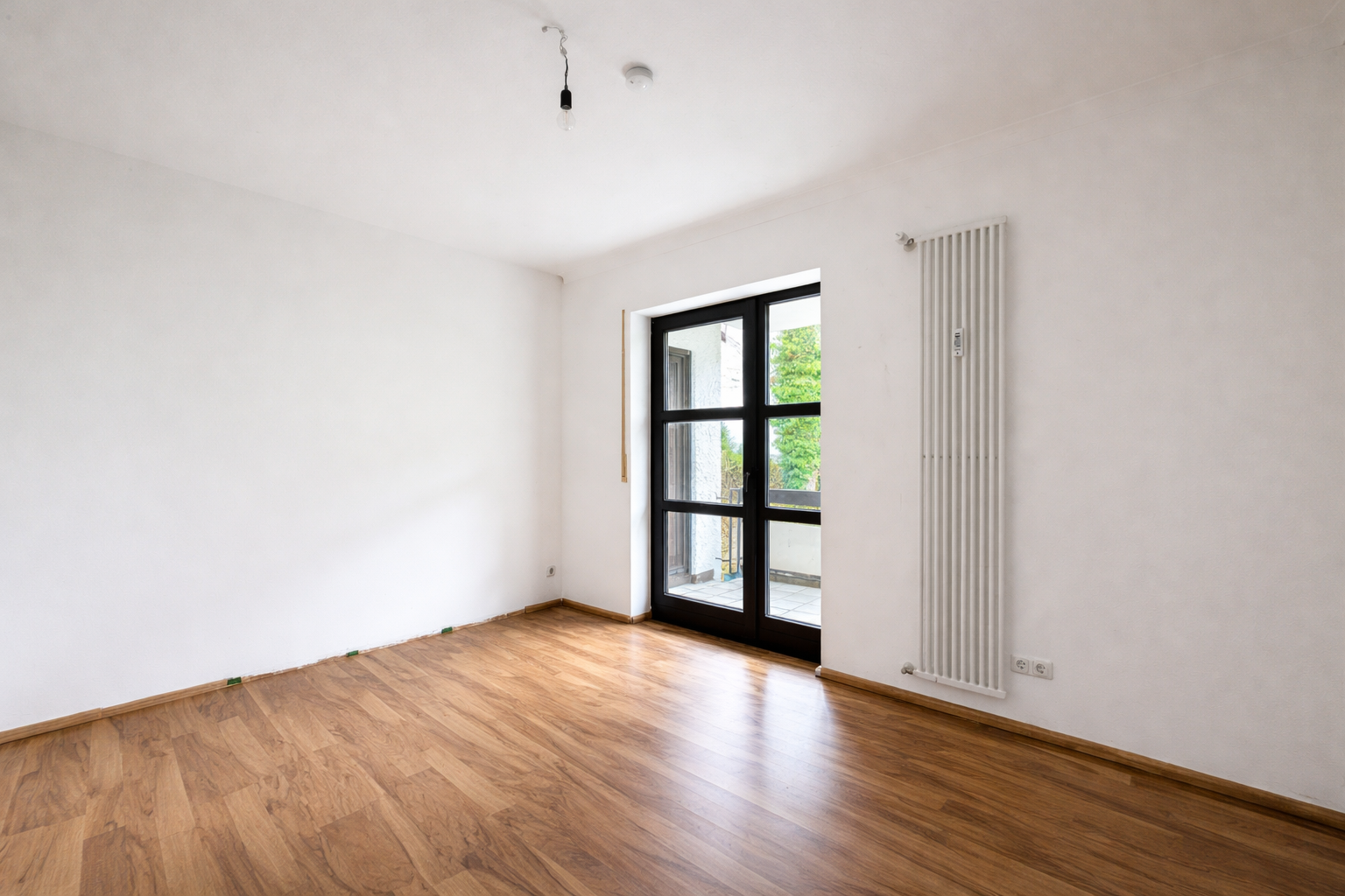 Immobilie in Grünwald - Den eigenen Geschmack verwirklichen! 4-Zimmer-Wohnung in bester Ortskernlage mit zwei Balkonen - Bild 4