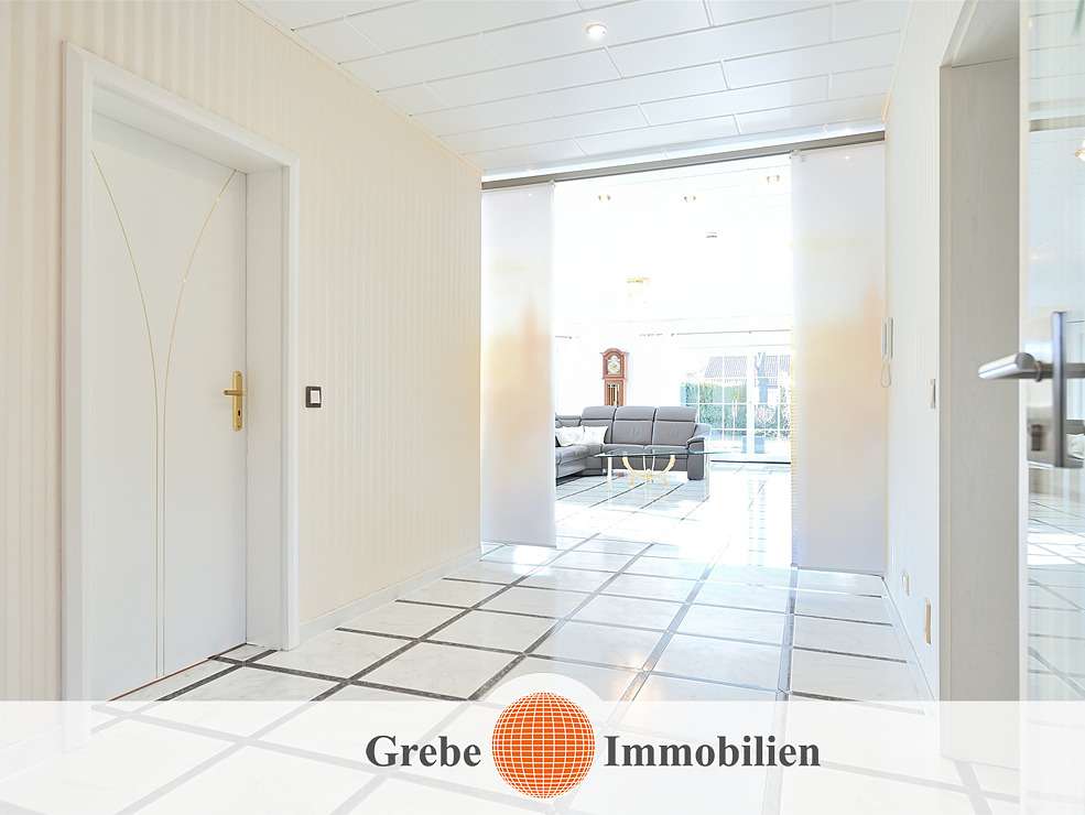 Immobilie in Fürstenwalde/Spree - Absolut hochwertiges Zweifamilienhaus mit 3 Bädern und Vollkeller! - Bild 10