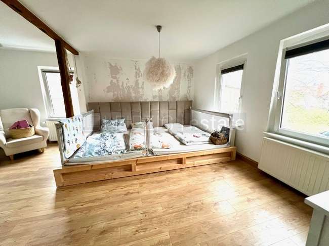 Immobilie in Bad Dürrenberg - Charmantes, kernsan. EFH, ländlich im Grünen, mit viel Platz für die Familie, ca. 145m² + 40m² im DG - Bild 2