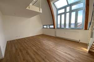 Lichtdurchflutete Maisonette-Wohnung mit kleinem Balkon – Die vollständige Adresse der Immobilie erhältst du vom Anbieter., 71638 Mitte, Ludwigsburg – Vorschaubild 2