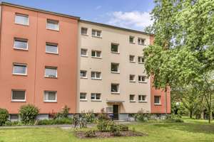 Bremen-Sebaldsbrück: BESICHTIGUNG am Di., 21.7. um 17 Uhr -3-Zi.-Eigentumswohnung mit Loggia im 2.OG