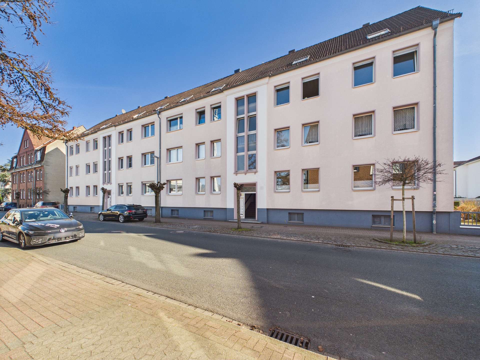 Charmante 4-Zimmer-Wohnung in Lehrte – mit Potenzial zum Wohlfühlen!, Hannover Kreis – Bild 1