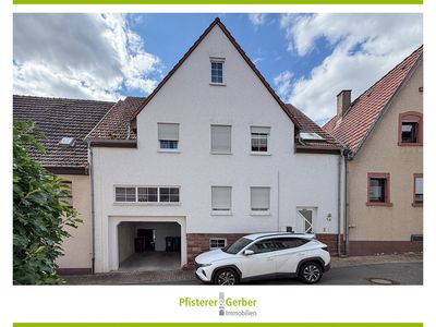 Attraktives Zweifamilienhaus in Waibstadt mit zusätzlichem Ausbaupotenzial