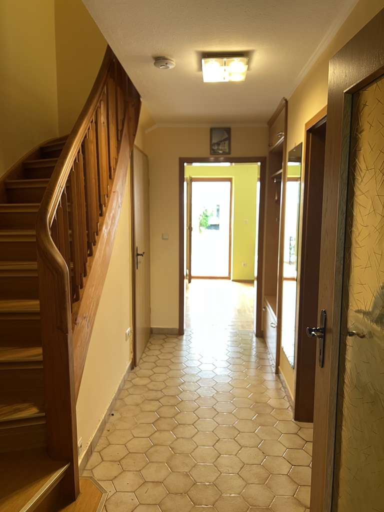 Immobilie in Geretsried - REIHENMITTELHAUS ZUM WÜHLFÜHLEN –  AUS GUTEN HÄNDEN! - Bild 4