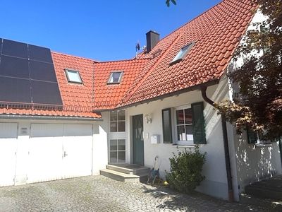 Großzügiges Einfamilienhaus mit Doppelgarage auf Traumgrundstück